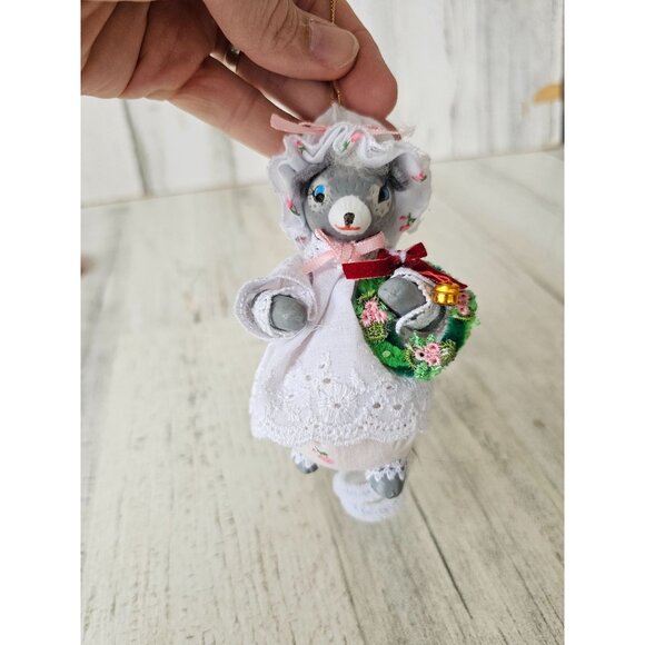 Vintage mother mouse wreath Bell ornament Grandma Xmas tree - Picture 1 of 8